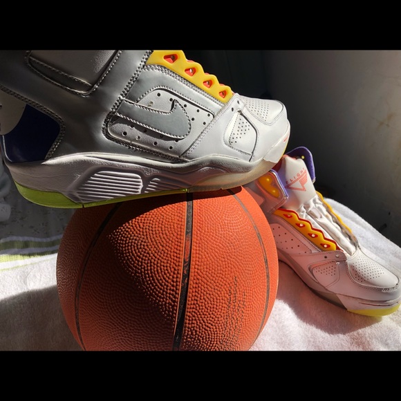 NIKE AIR FLIGHT LITE HIGH 'WHITE MEN CAN'T JUMP - Picture 4 of 5